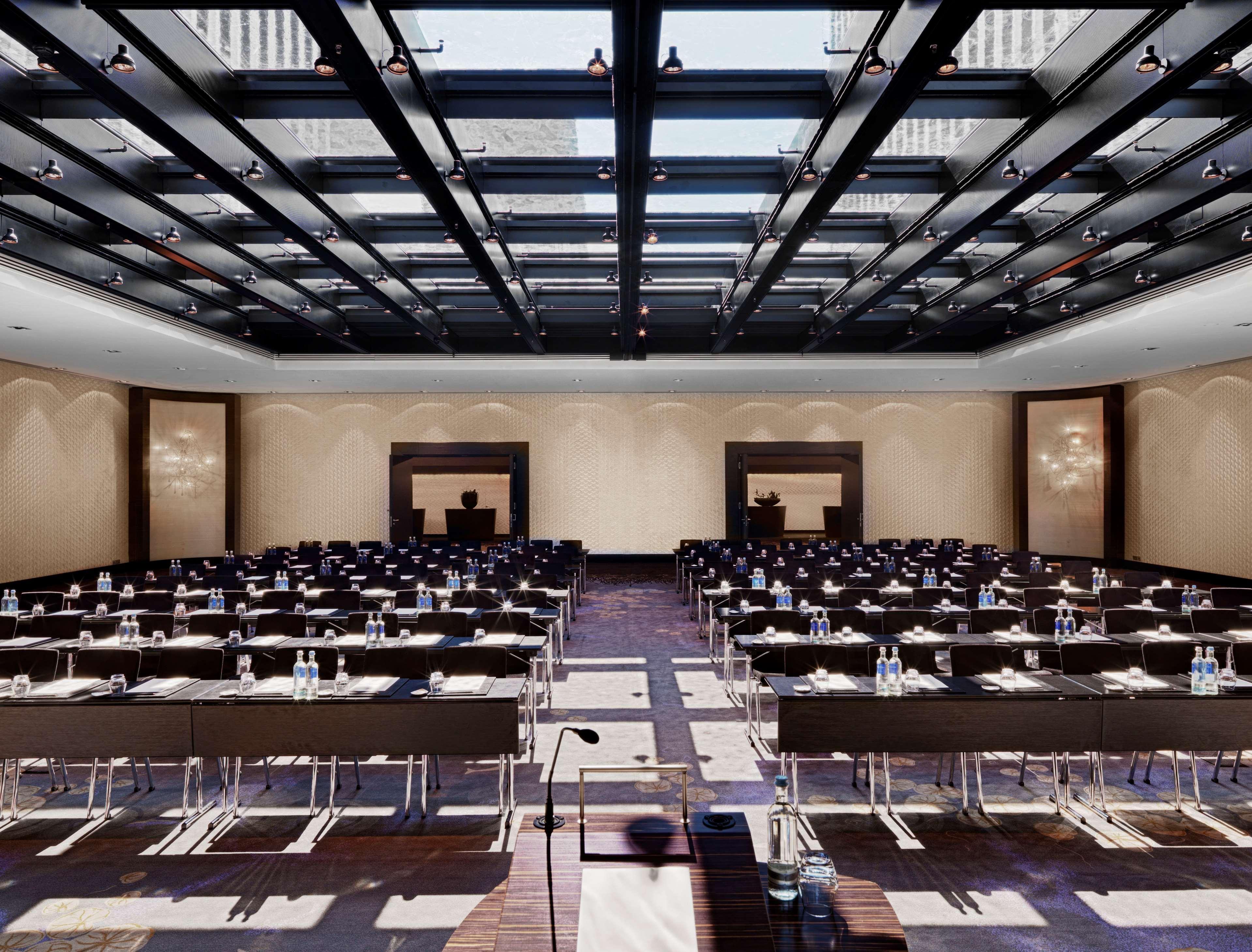 Hyatt Regency Dusseldorf Hotel Luaran gambar The Westin Palace, Berlin