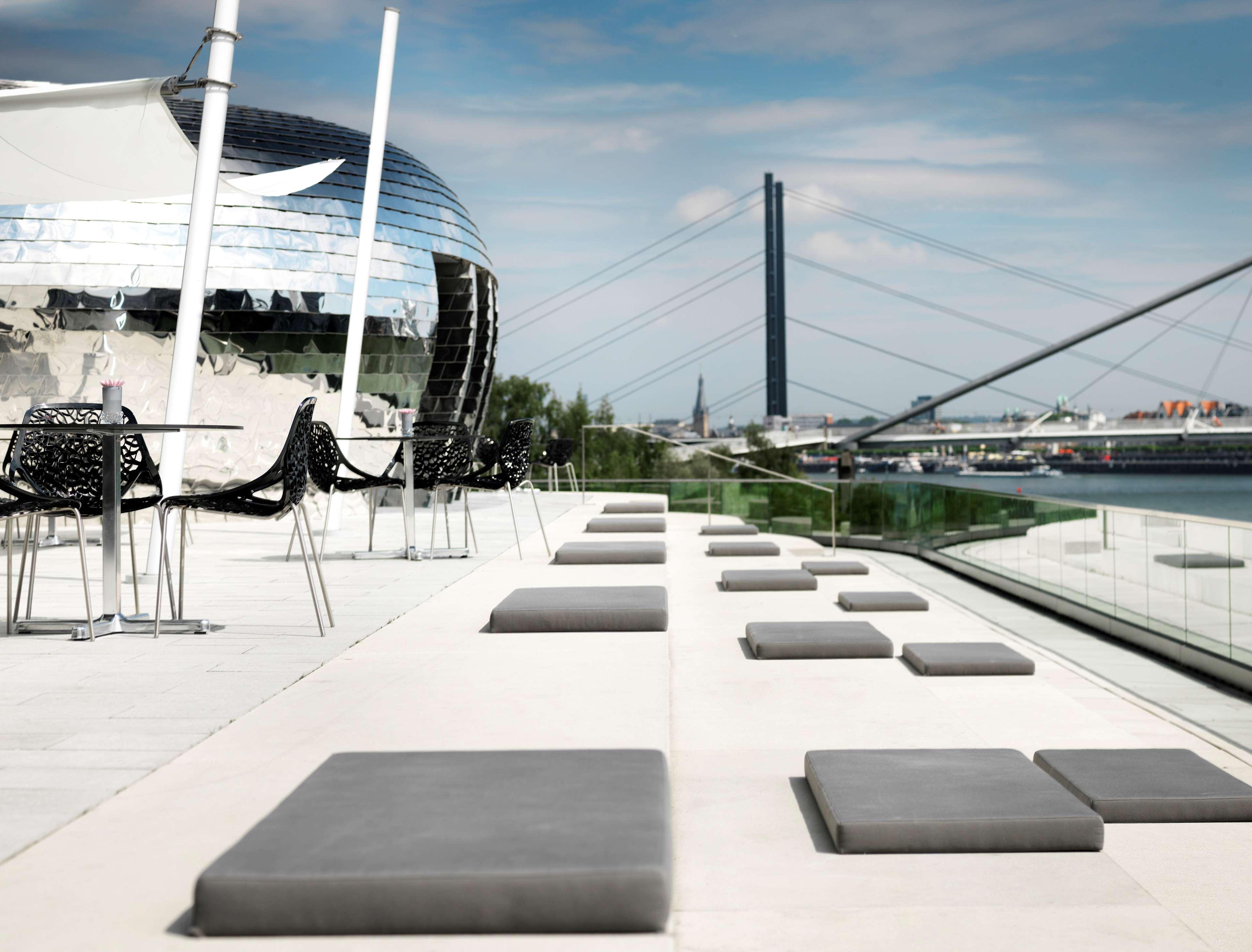 Hyatt Regency Dusseldorf Hotel Luaran gambar The SkyLine
