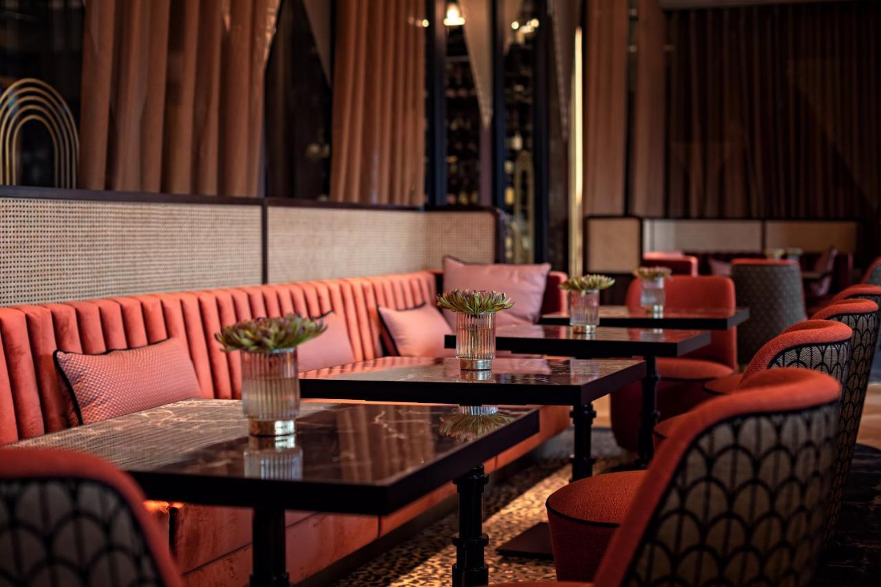 Hyatt Regency Dusseldorf Hotel Luaran gambar The interior of the restaurant