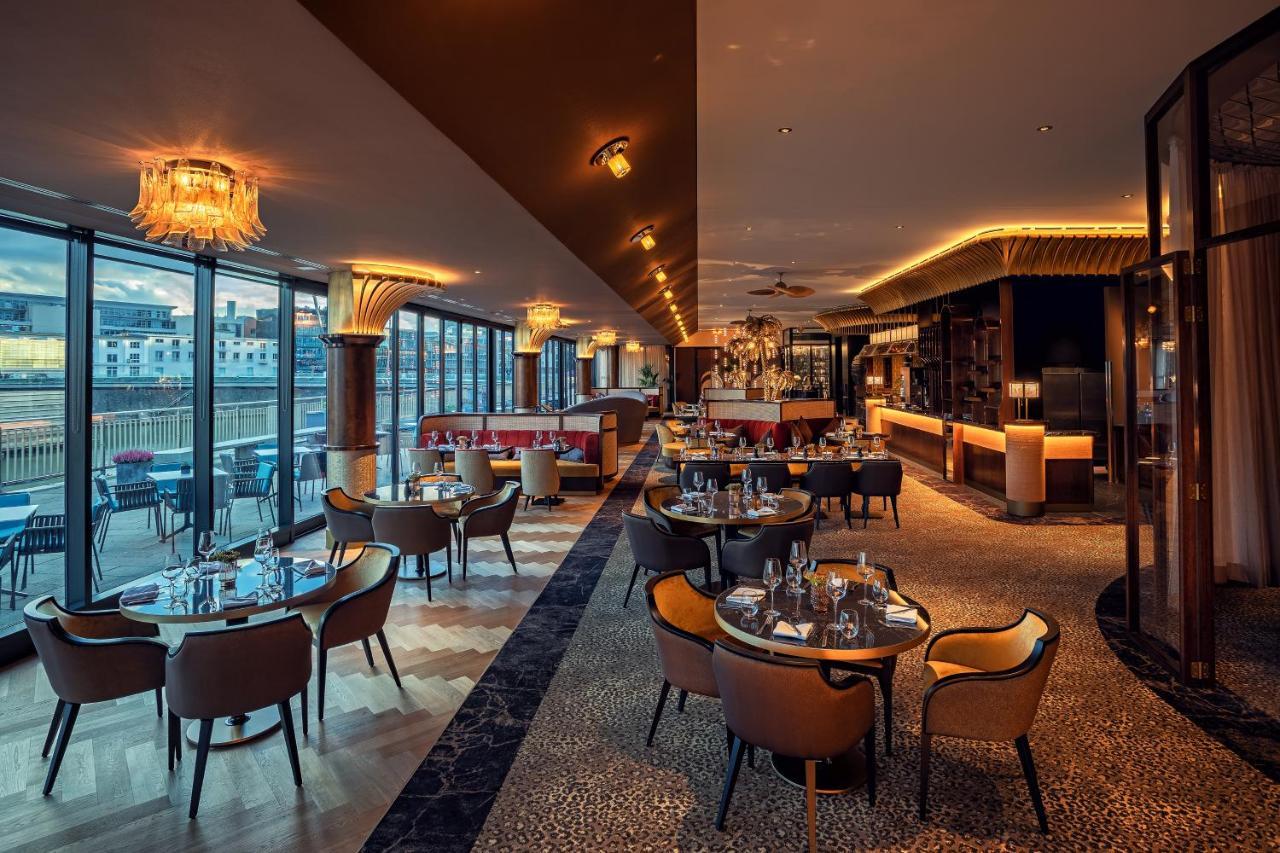 Hyatt Regency Dusseldorf Hotel Luaran gambar The interior of the restaurant