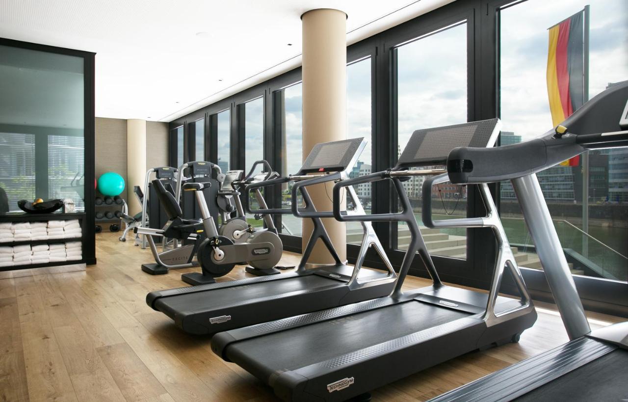 Hyatt Regency Dusseldorf Hotel Luaran gambar The gym at the 2012 London Olympics