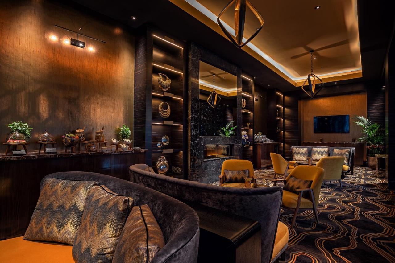 Hyatt Regency Dusseldorf Hotel Luaran gambar The Lounge at the airport