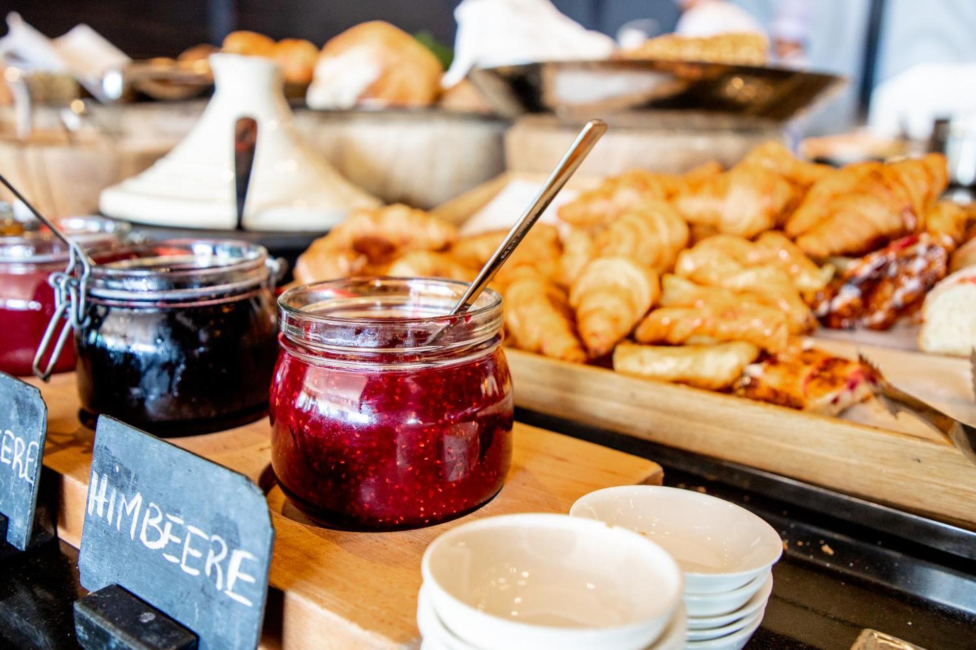 Hyatt Regency Dusseldorf Hotel Luaran gambar A jar of fig jam
